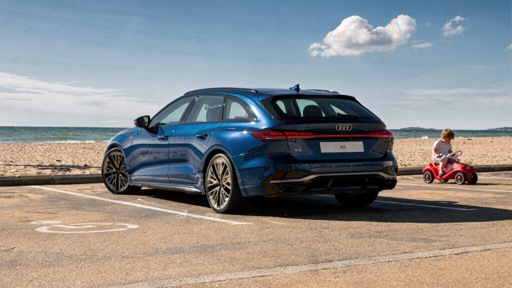 Audi am Strand